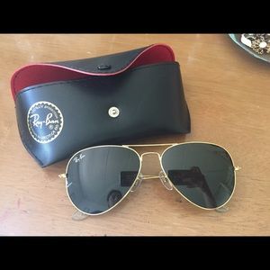 Ray-Ban Gold Aviator Sunglasses